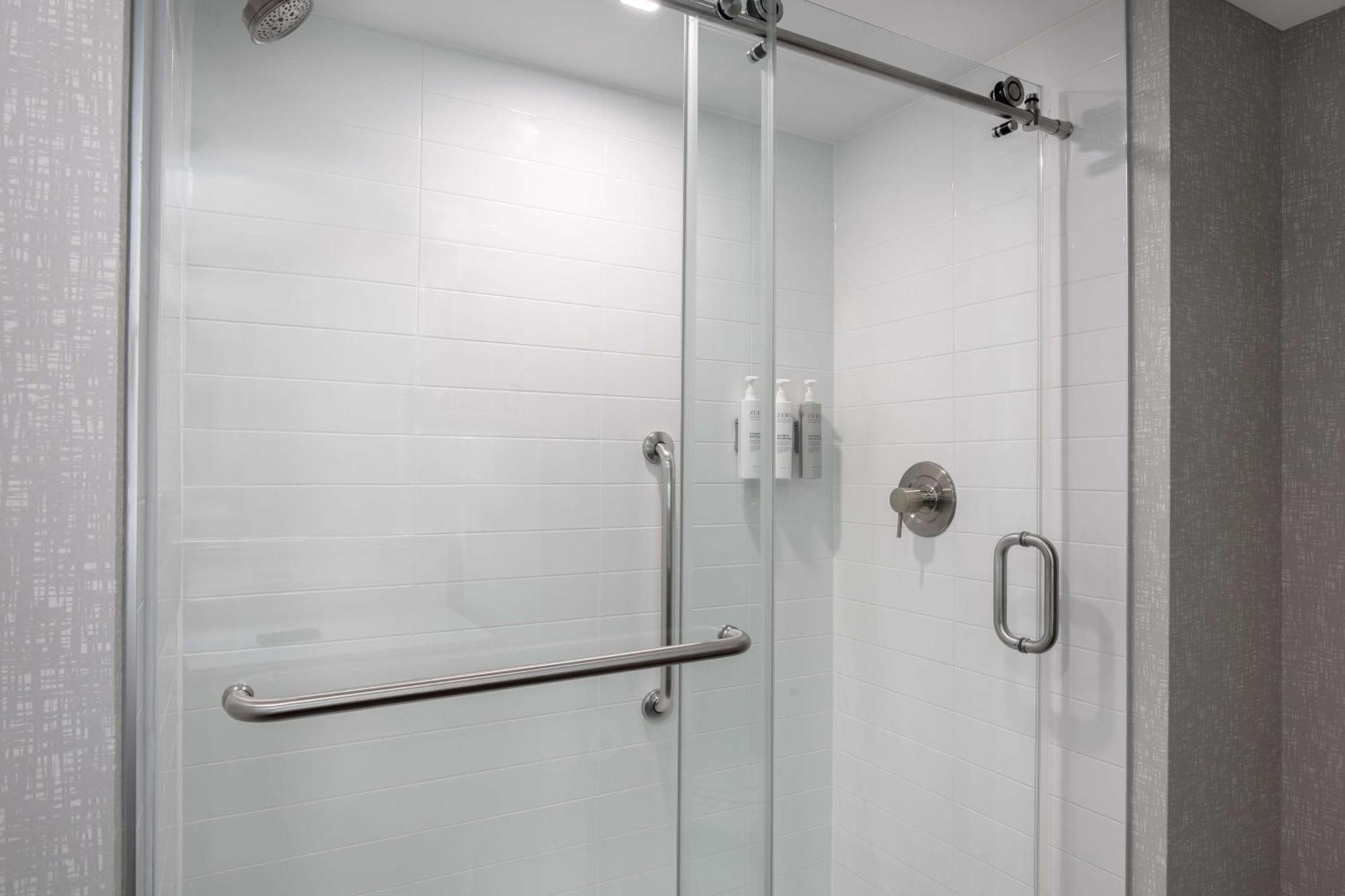 Hampton Inn By Hilton Brampton - Toronto Buitenkant foto