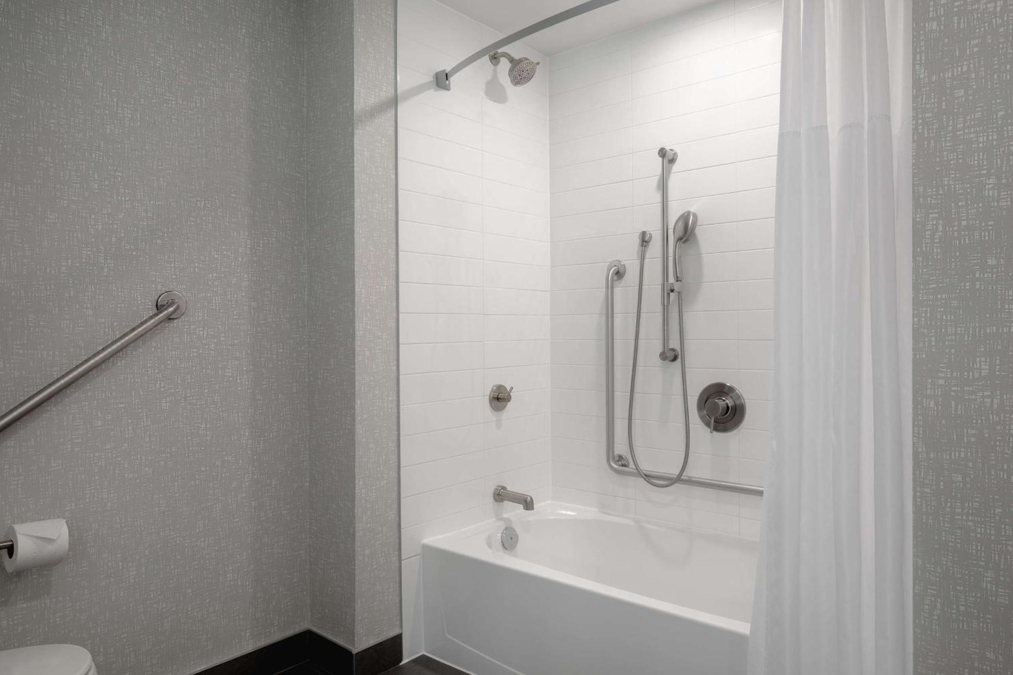 Hampton Inn By Hilton Brampton - Toronto Buitenkant foto